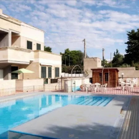 Nikla House Renovated Holiday home *